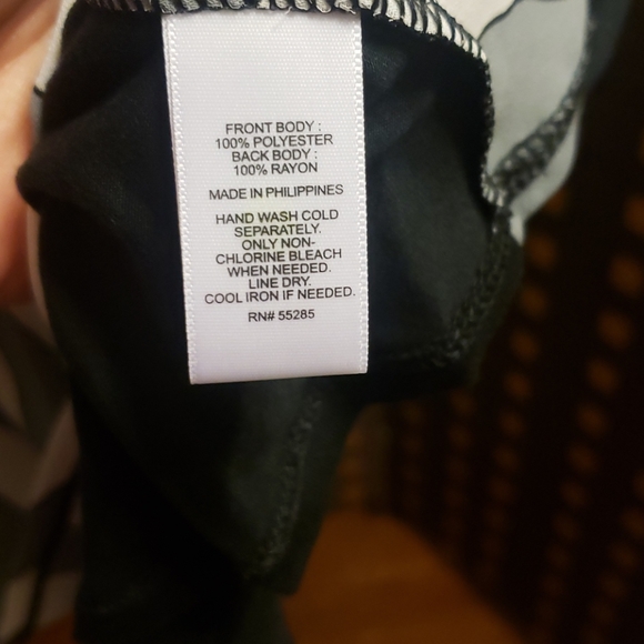 👖👠💼 Express Summer Top NWT - Picture 5 of 7